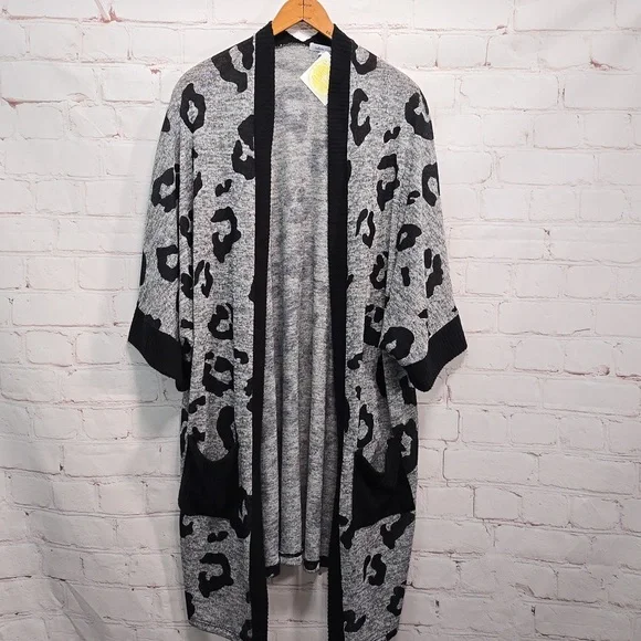 WHITE BIRCH Grey Leopard Print Cardigan Open Front Womens Size XL NWT - Picture 1 of 12
